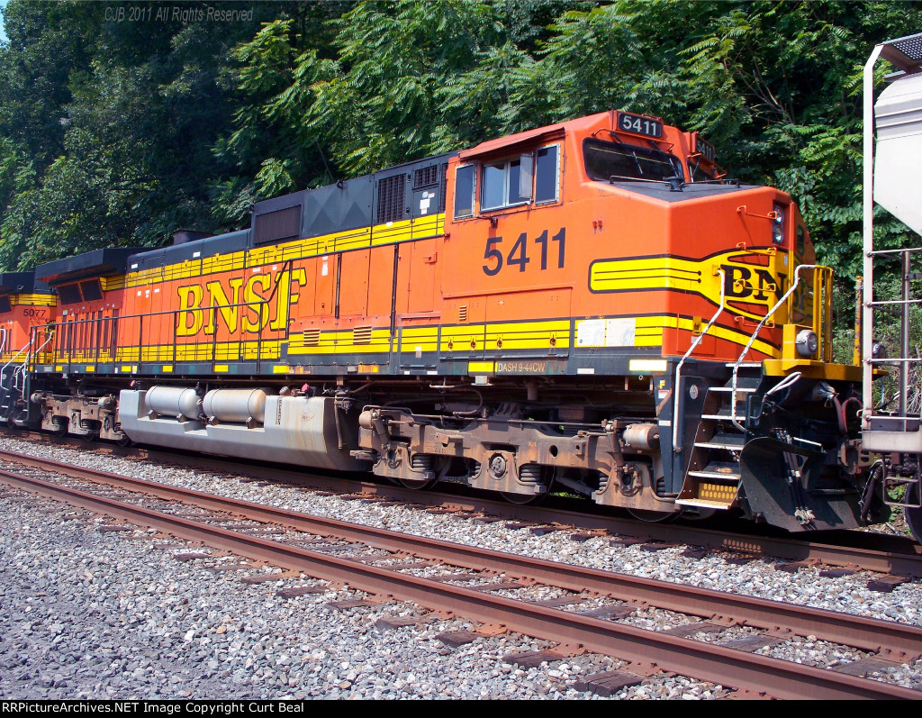 BNSF 5411